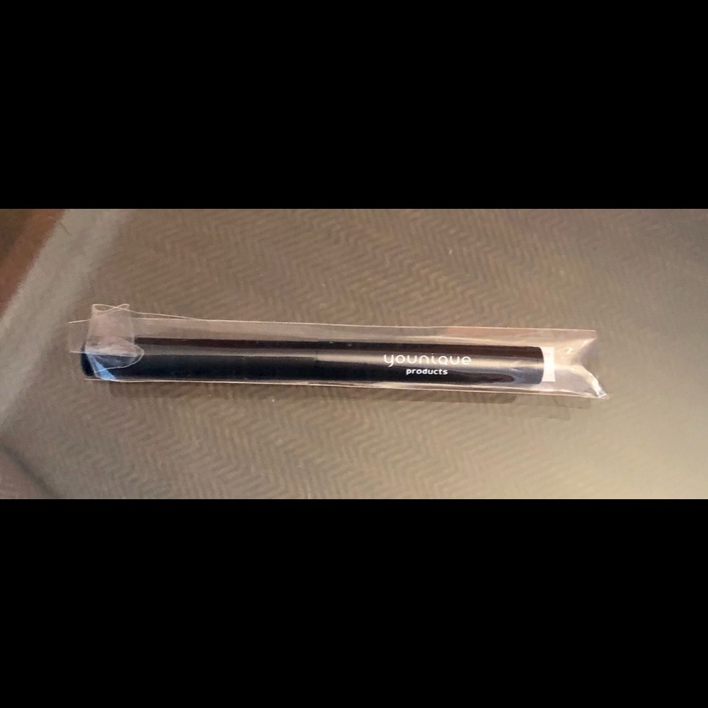 Lipstick brush